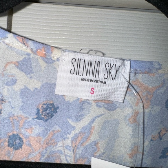 Floral Dress - Picture 3 of 7